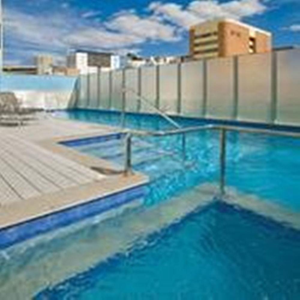 Adina Apartment Hotel Perth Barrack Plaza Exterior photo