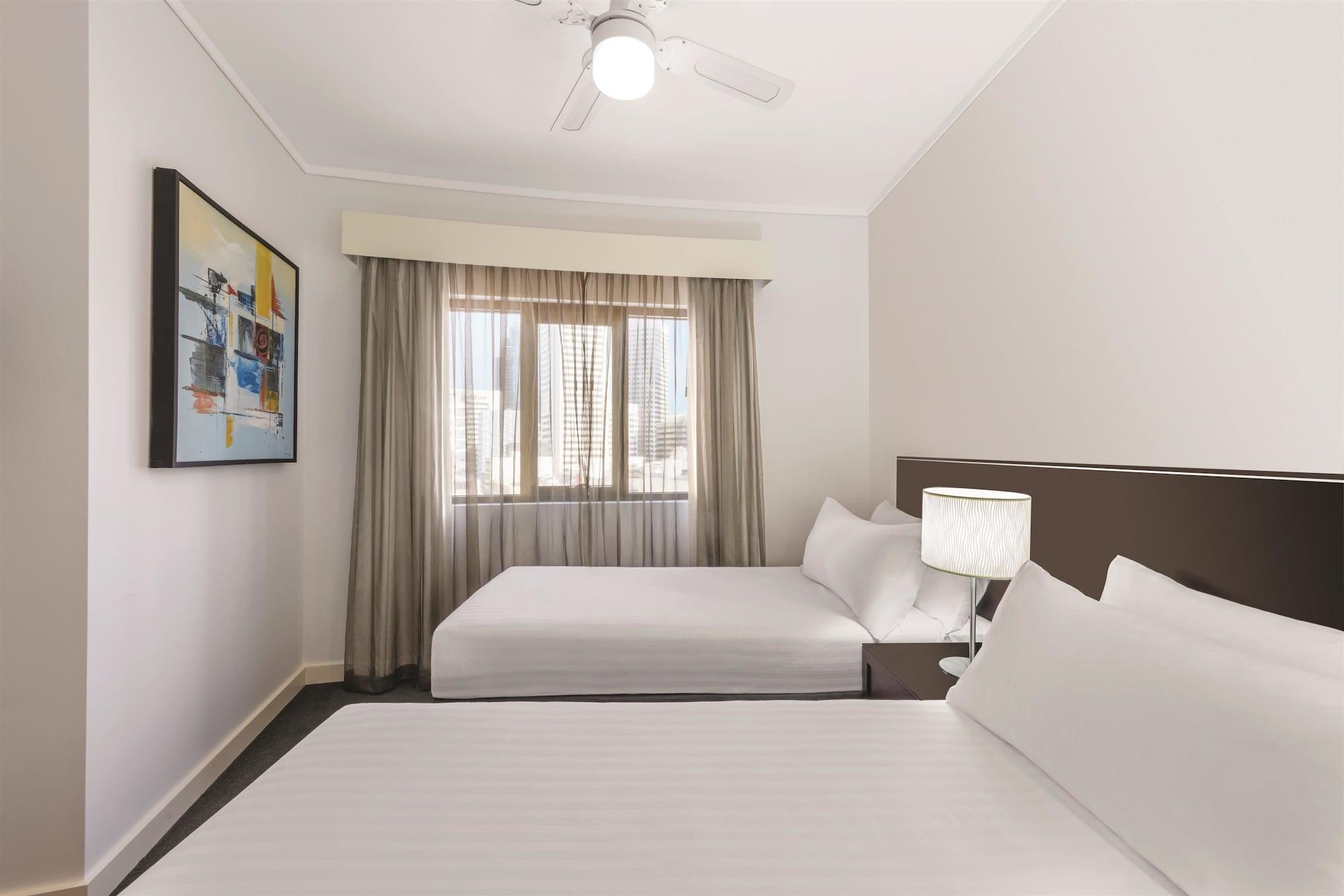 Adina Apartment Hotel Perth Barrack Plaza Exterior photo