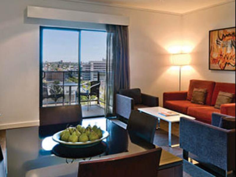 Adina Apartment Hotel Perth Barrack Plaza Exterior photo