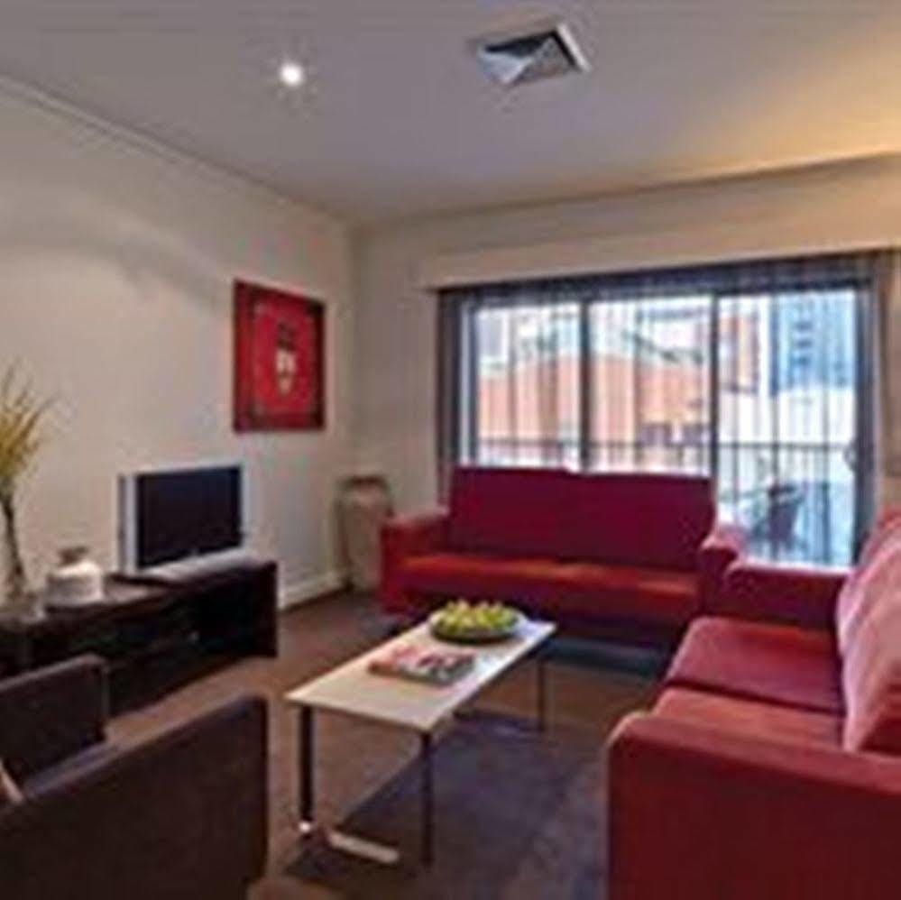 Adina Apartment Hotel Perth Barrack Plaza Exterior photo